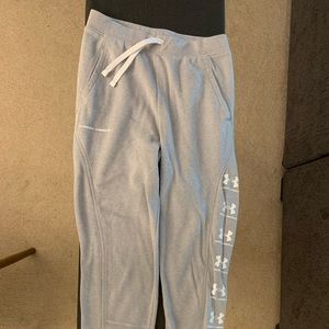 Under Amour Boys Sweatpants Size: XL